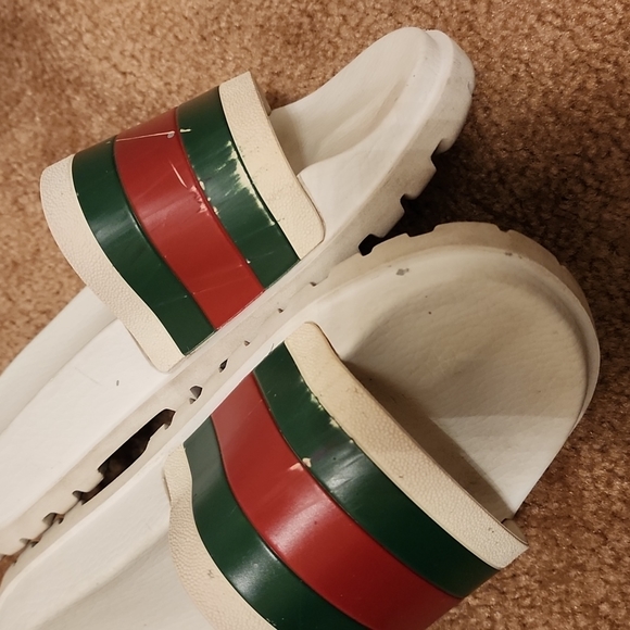 Gucci Men's Slides - Picture 14 of 16